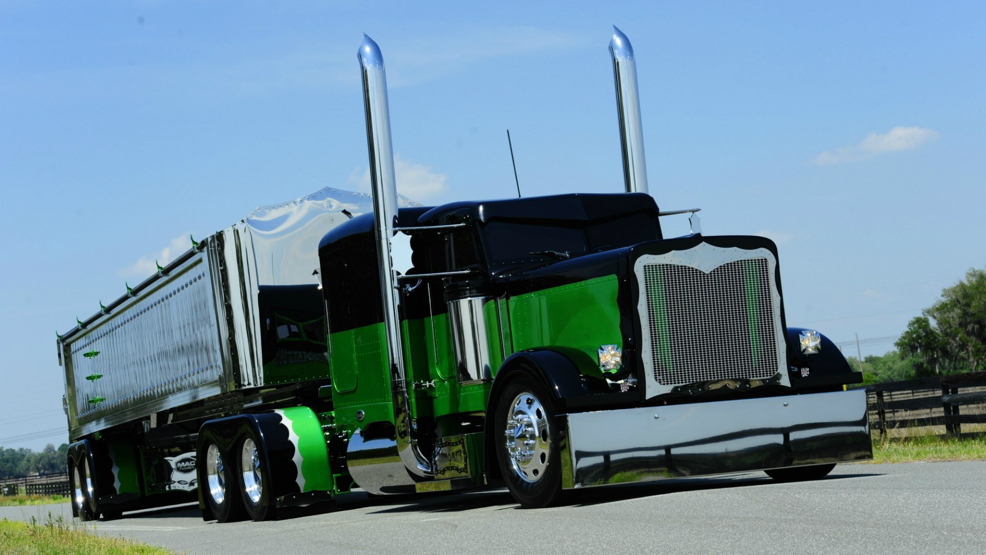 peterbilt 379exhd truck green chrome road