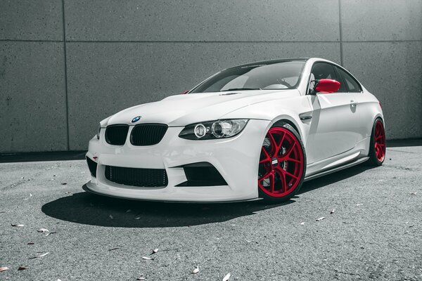 Papier peint bmw M3 blanc Boomer