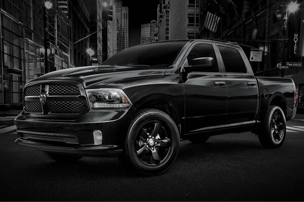 Dodge pick-up noir sur fond de style noir