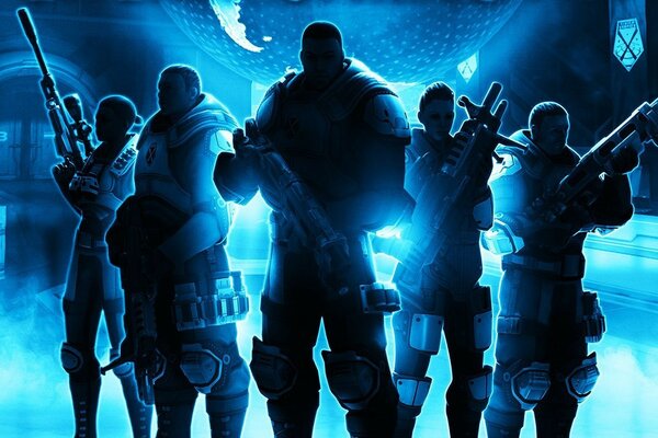 Cinq personnages de jeu de tir avec des armes dans l ombre