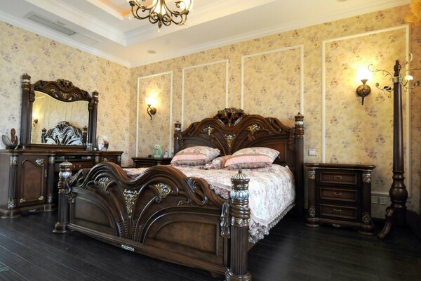 Chambre de luxe avec grand lit