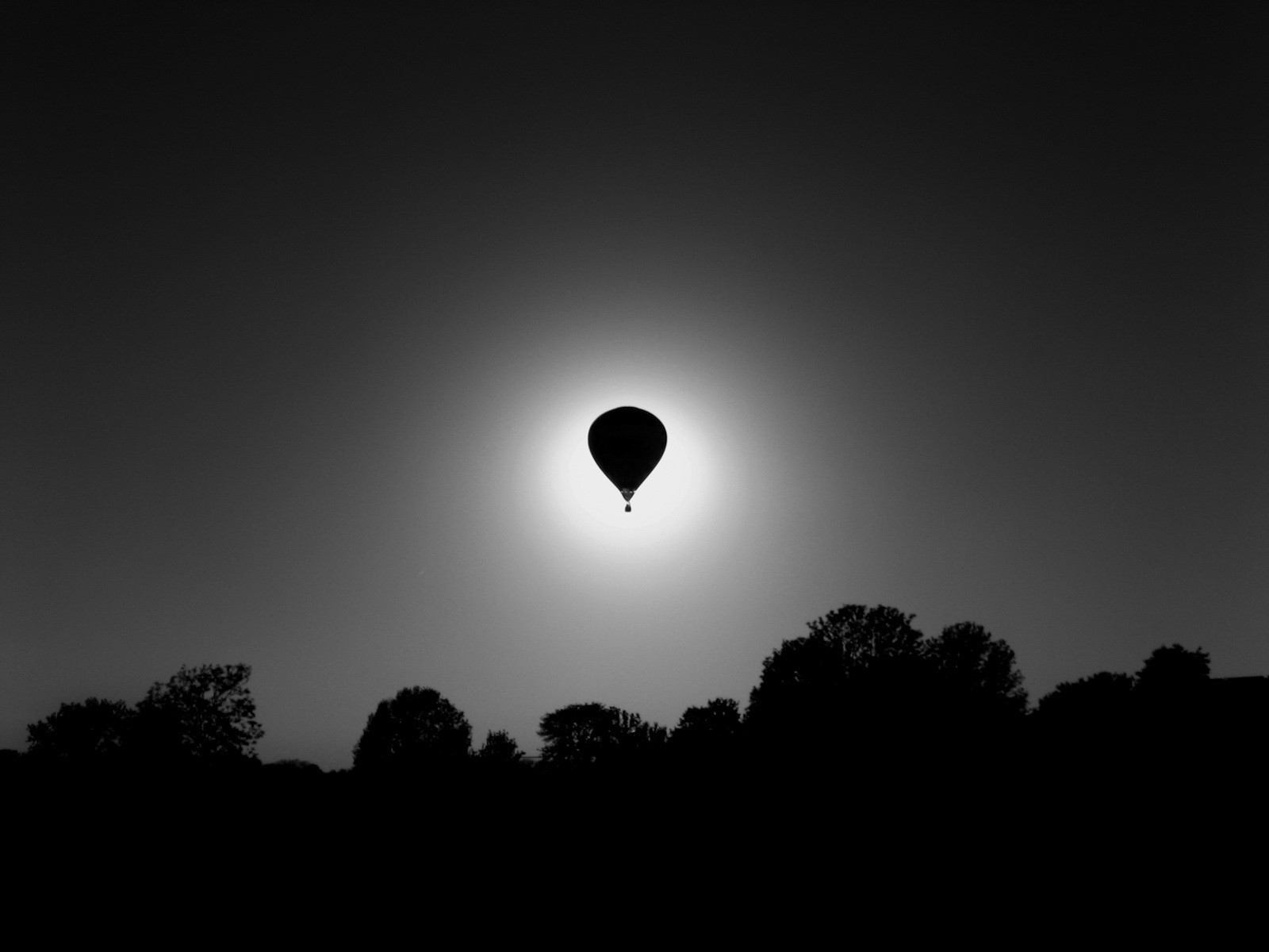 palloncino luce in bianco e nero