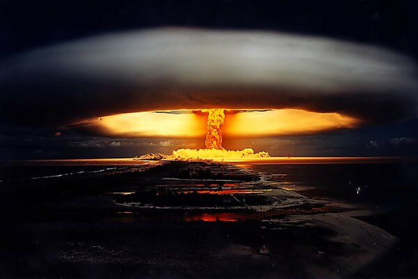 A nuclear explosion at night enveloped the city