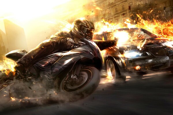 Płonący samochód i szybko odjeżdżający motocyklista