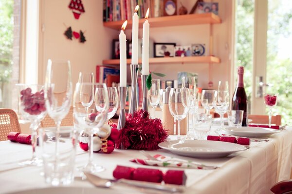 Glasses and champagne on an exquisitely set table