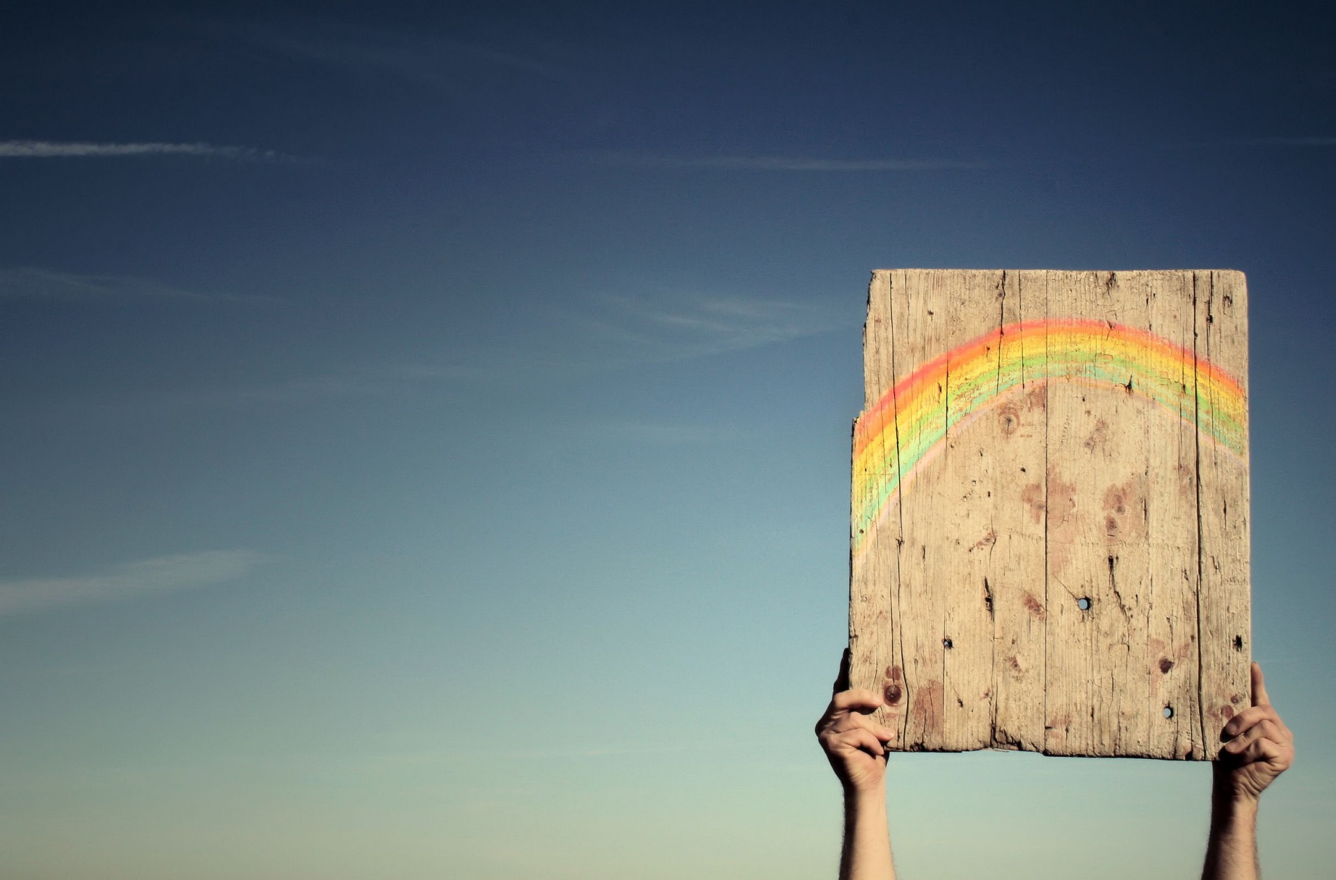 cielo arcobaleno mani