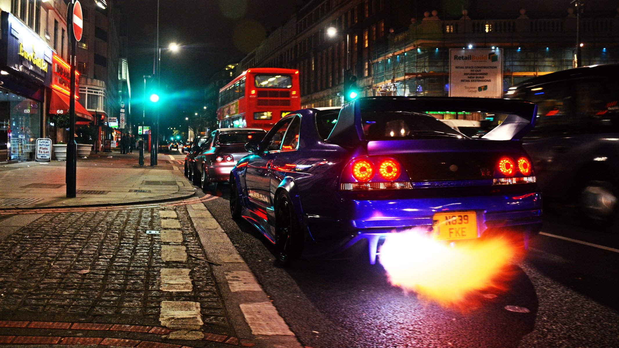 nissan skyline r33 gt-r london feuer autos