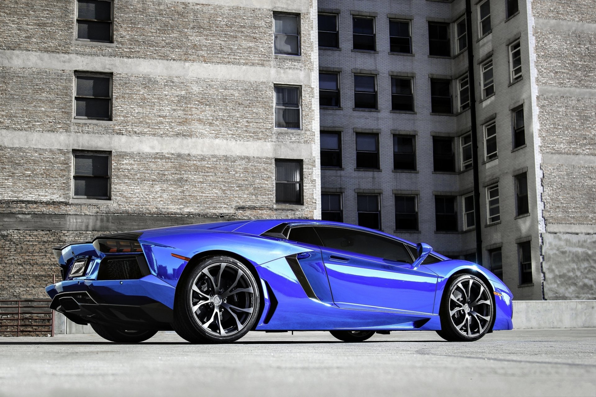 lamborghini aventador lp700-4 bleu lamborghini aventador bâtiment