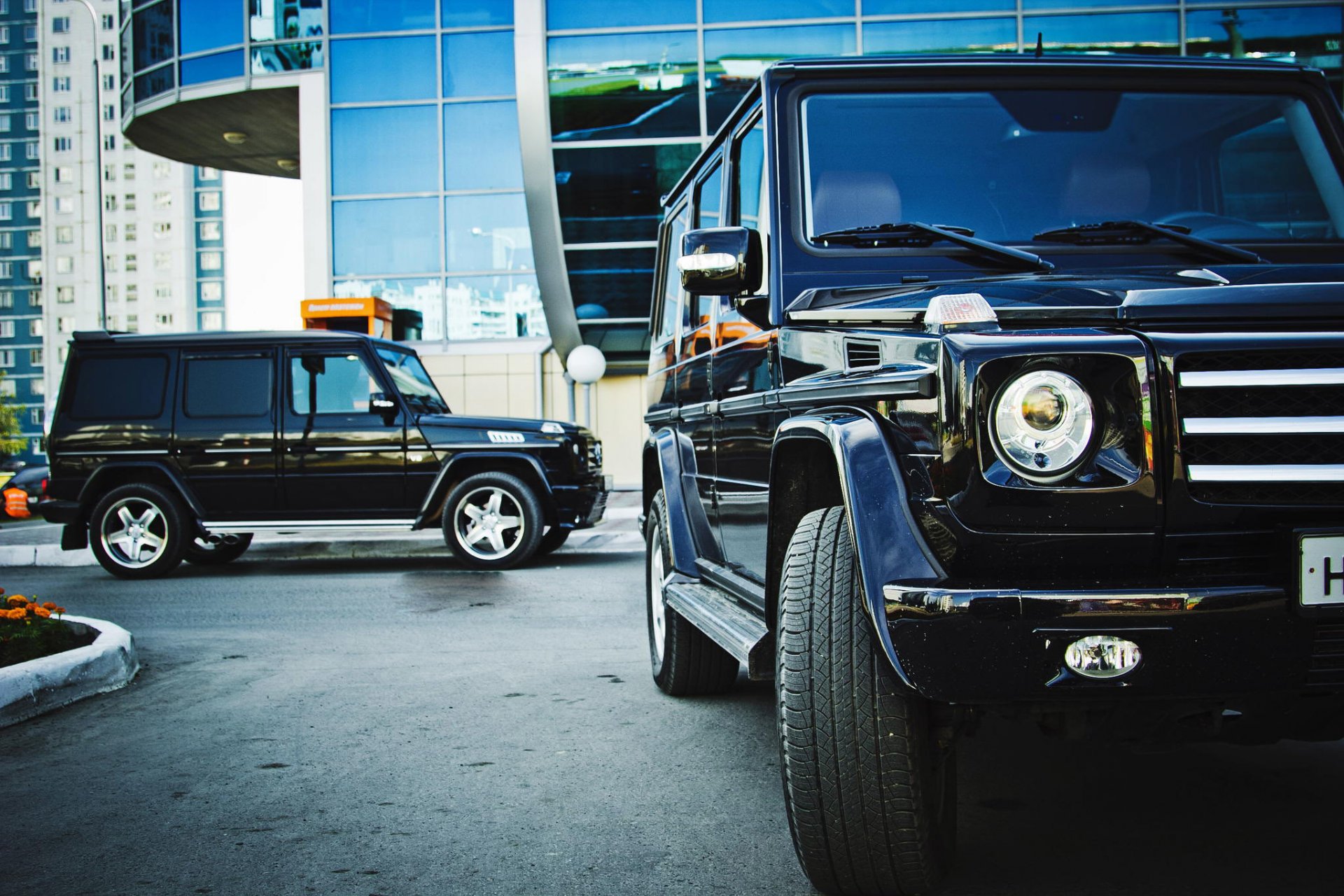 mercedes benz brabus g65 amg suv helic