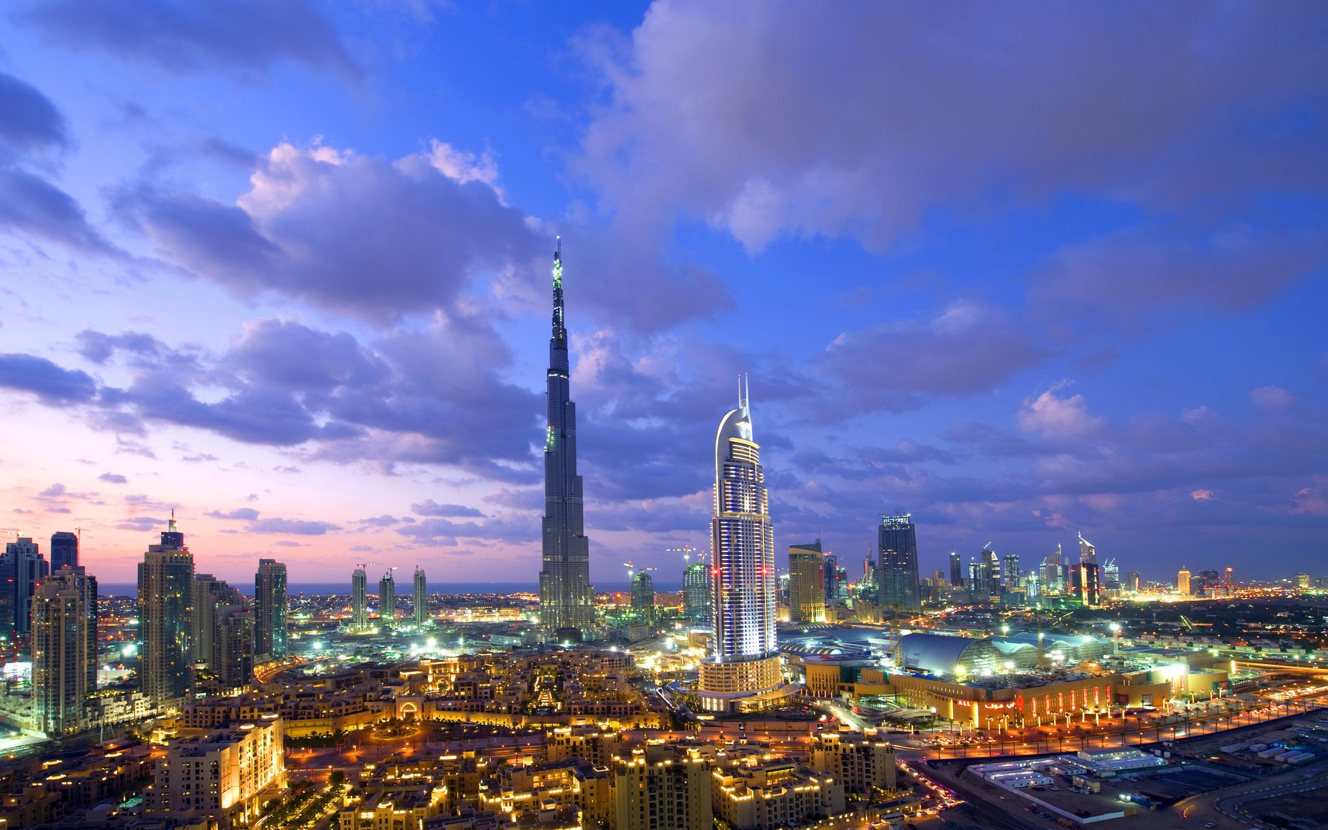 noche ciudad luces cielo nubes rascacielos dubai