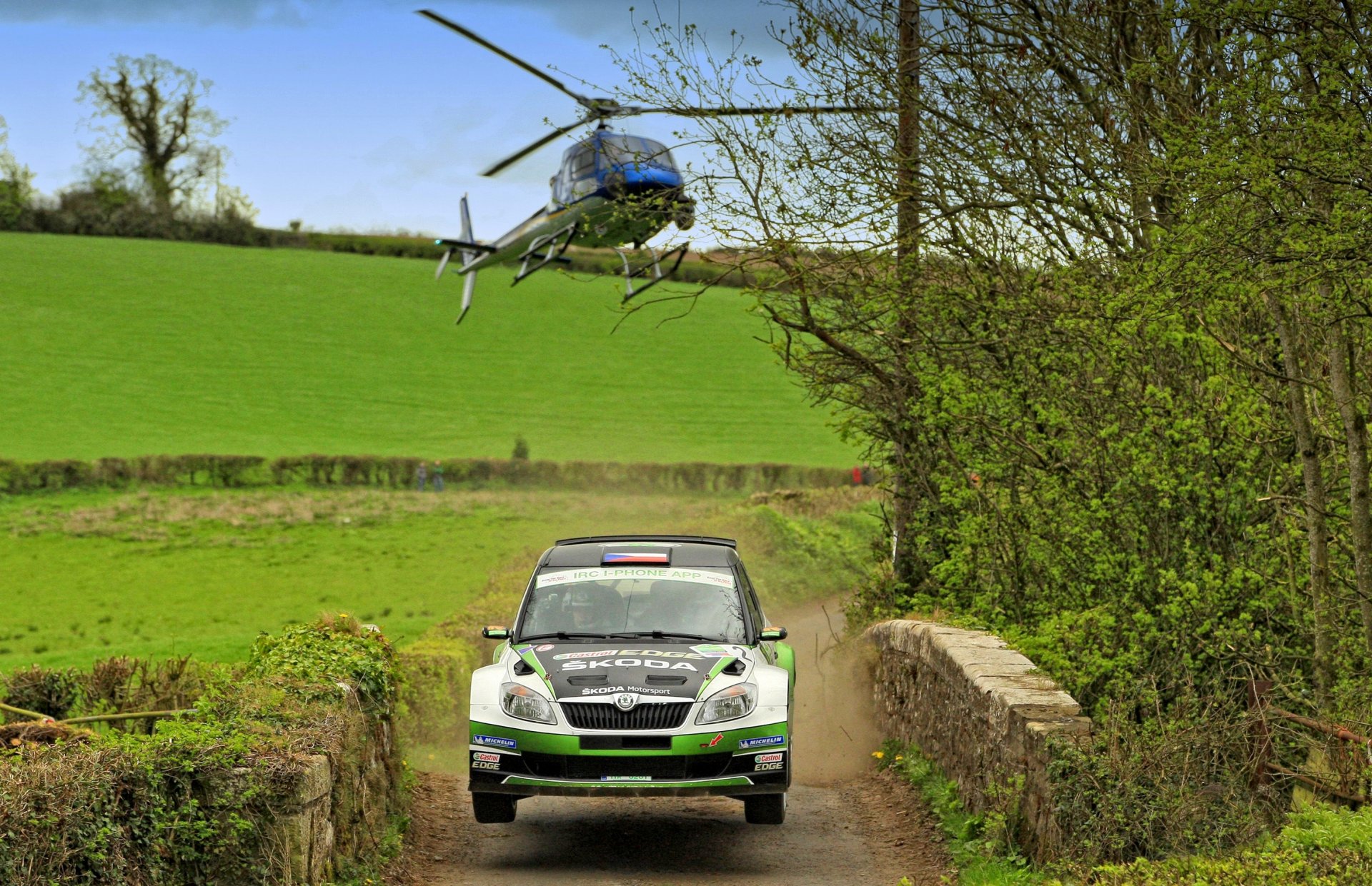 koda fabia rally wrc auto car fabia helicopter competition front