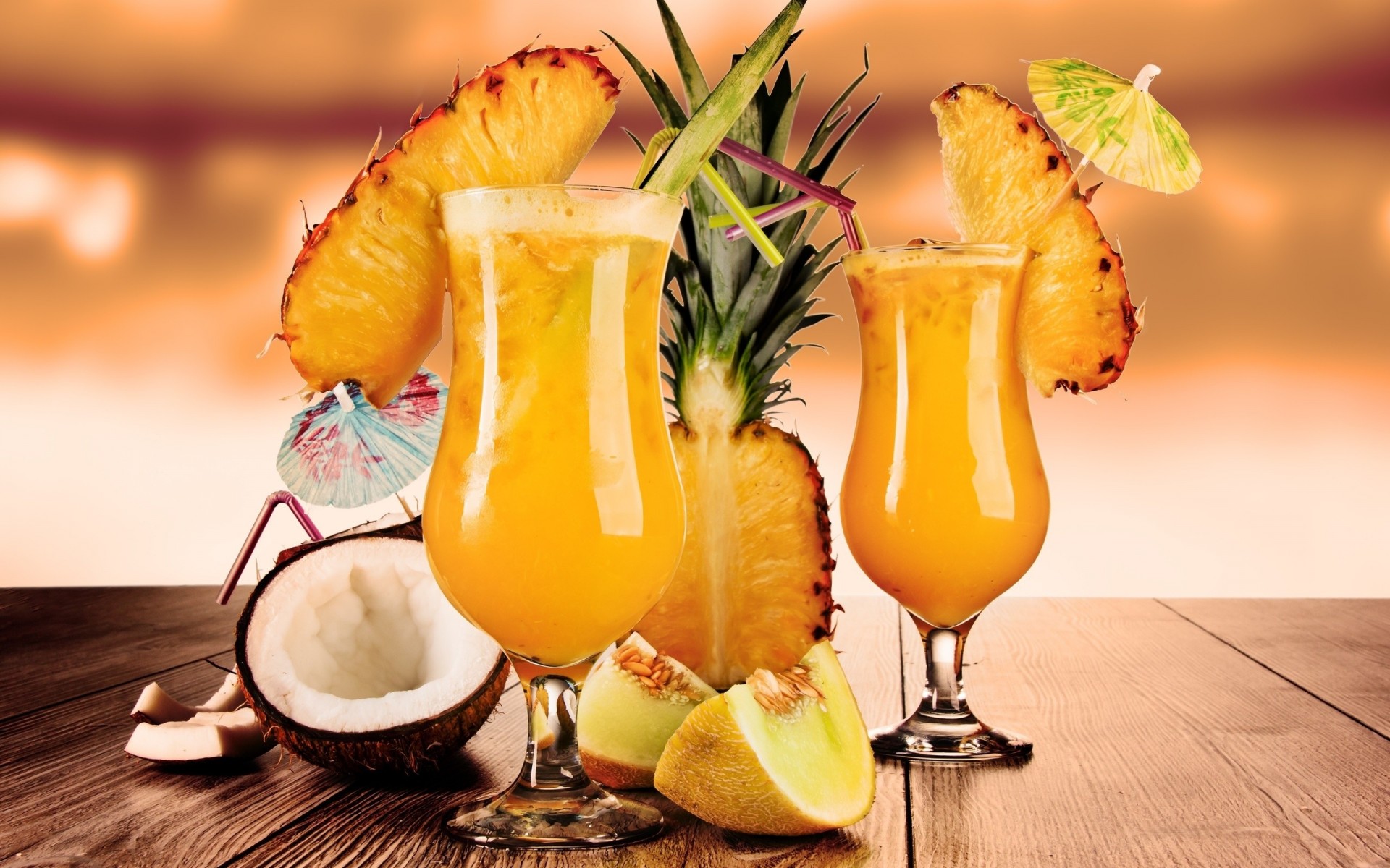 tuben obst smoothies gläser ananas cocktail kokosnuss