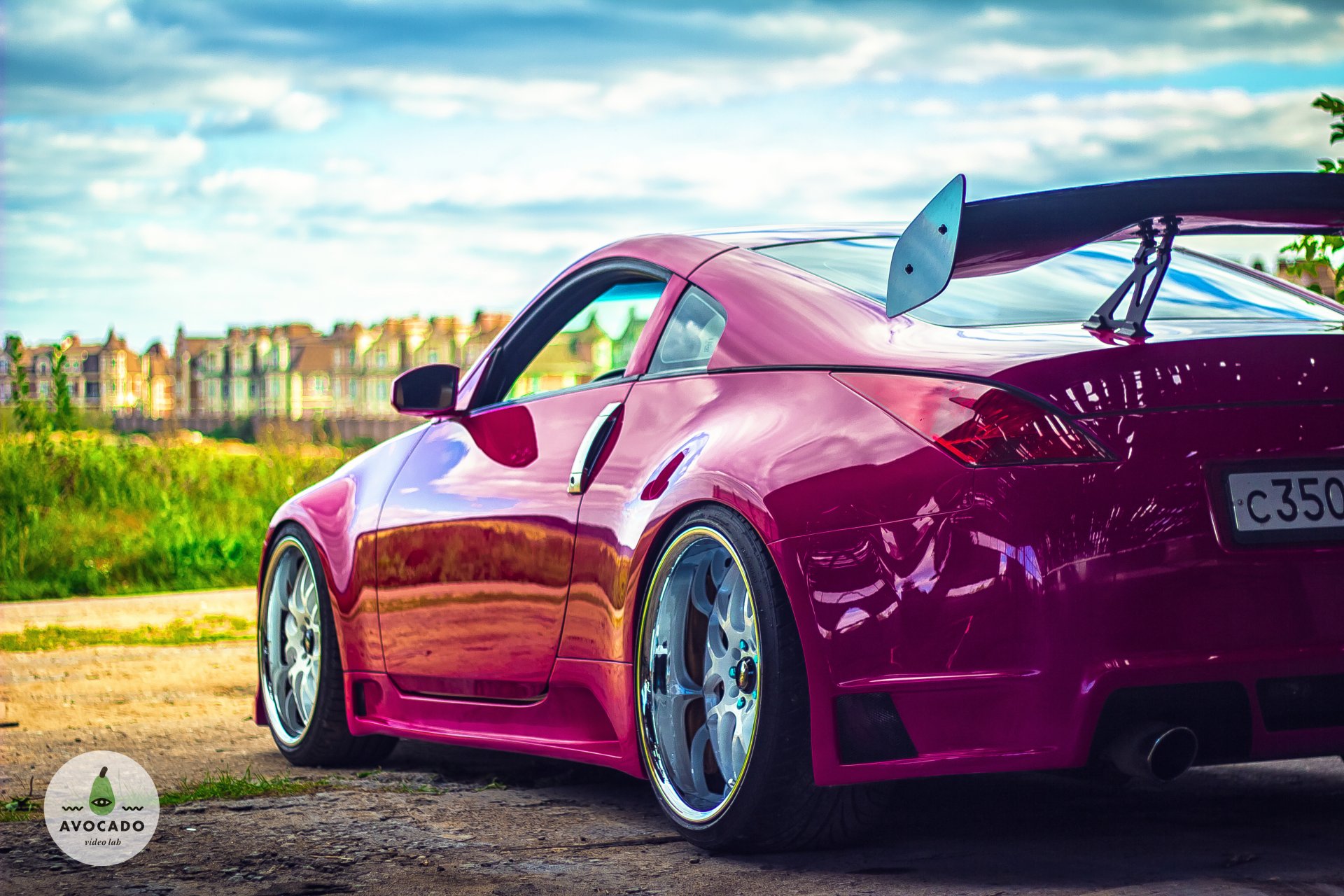 nissan 350z rosa