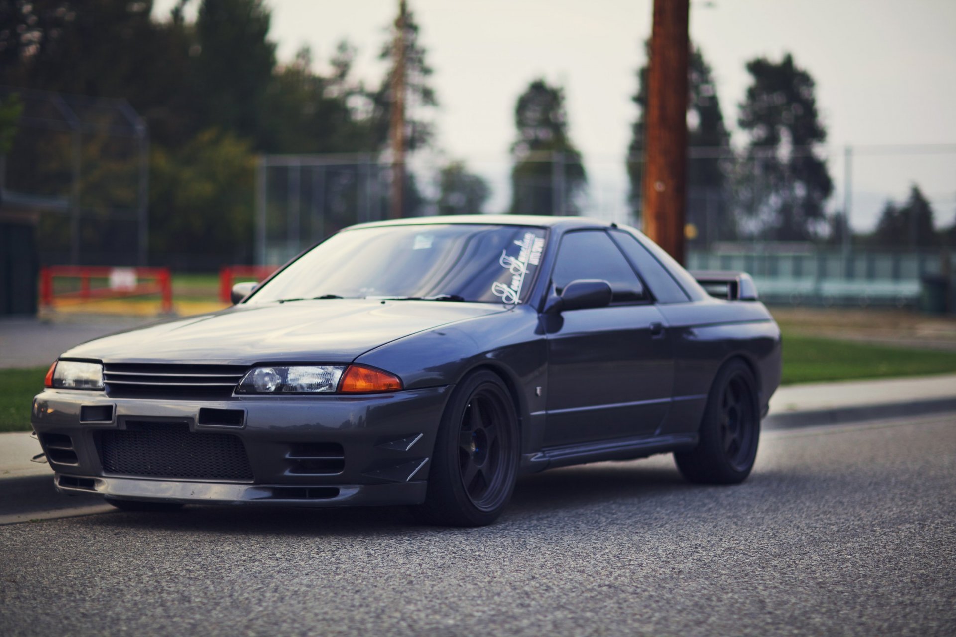 nissan skyline r32 tuning grey road background