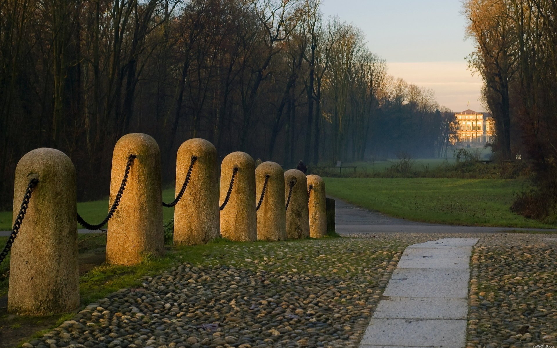 wieczór park droga drzewa aleja zachód słońca budynek