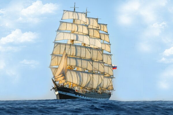 Ein Segelschiff im Meer, voller Windstille