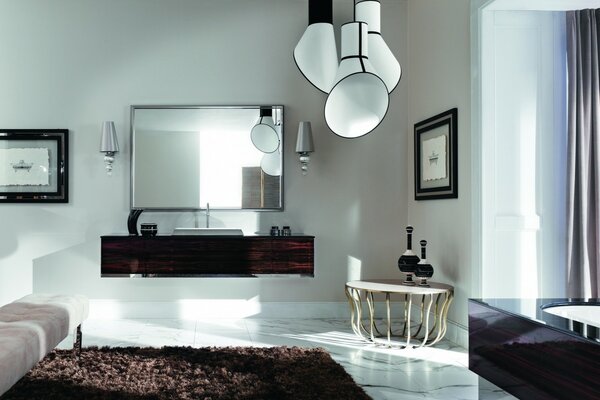 Светлый интерьер с коричневыми оттенками мебели