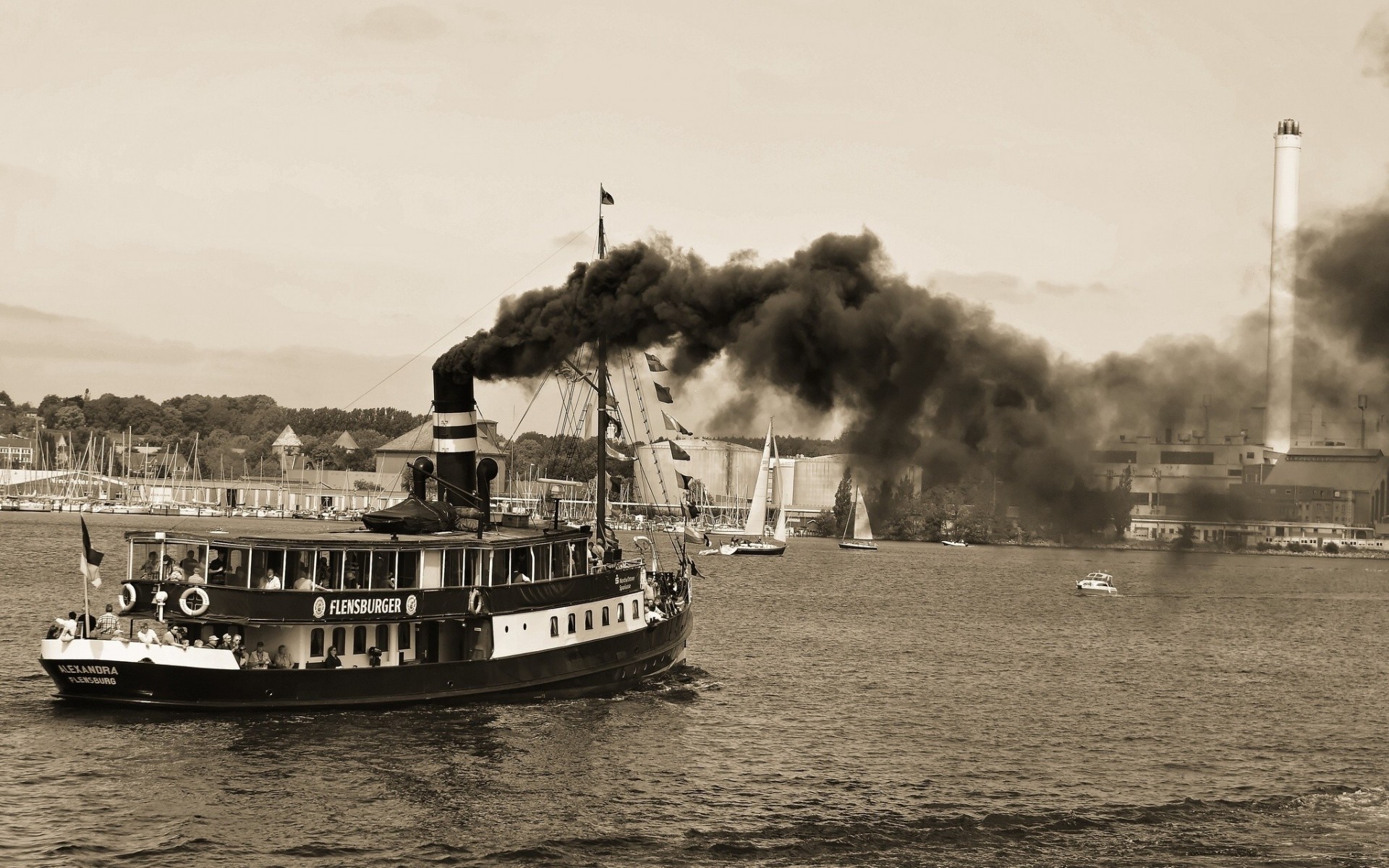 fumée navire alexandra noir et blanc bateau à vapeur