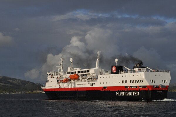 Crucero en el mar