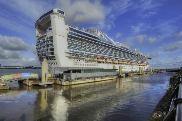 Giant liner on the pier waiting for passengers