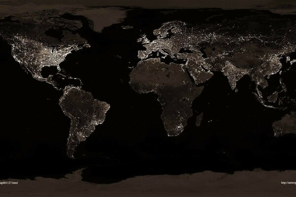 Immagine notturna di tutti i continenti e gli oceani della terra