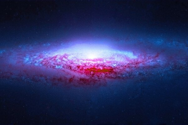 Una galaxia en el espacio se ve hermosa