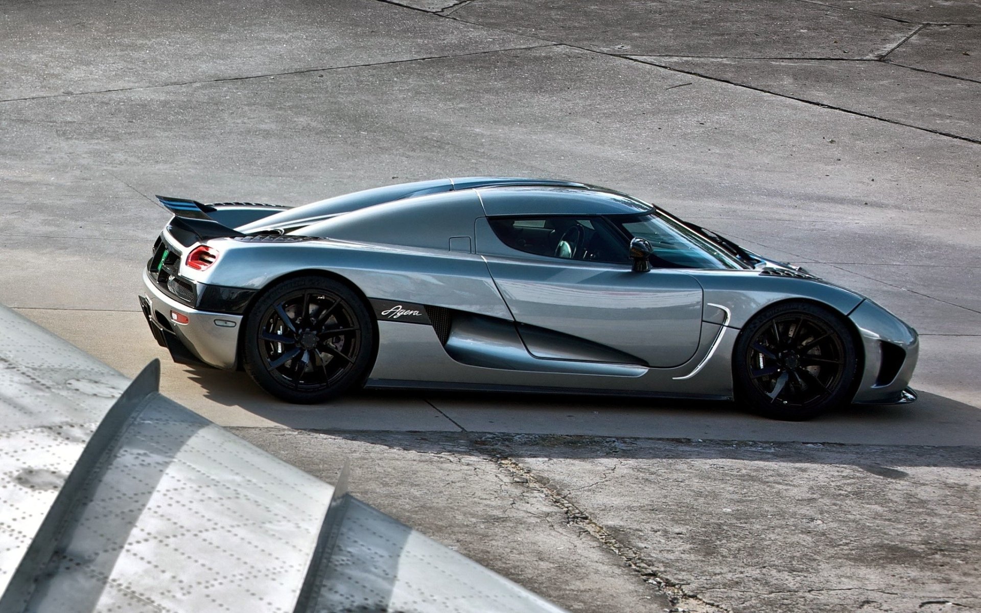 koenigsegg agera r agera r supercar hypercar gris vue arrière aile