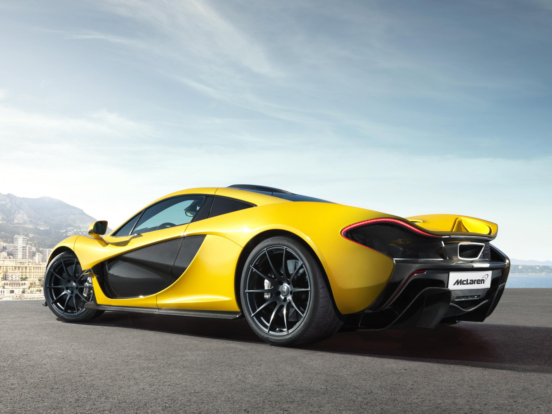 mclaren p1 supersamochód żółty mclaren