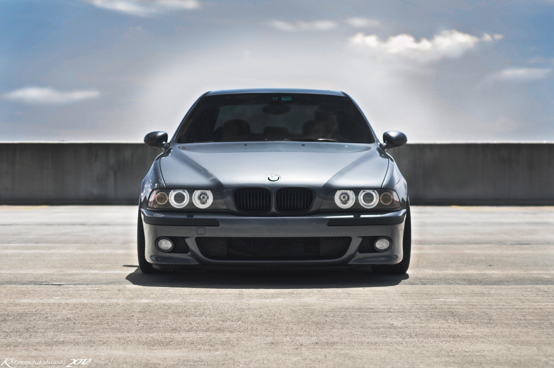 bmw m5 e39 bmw front view