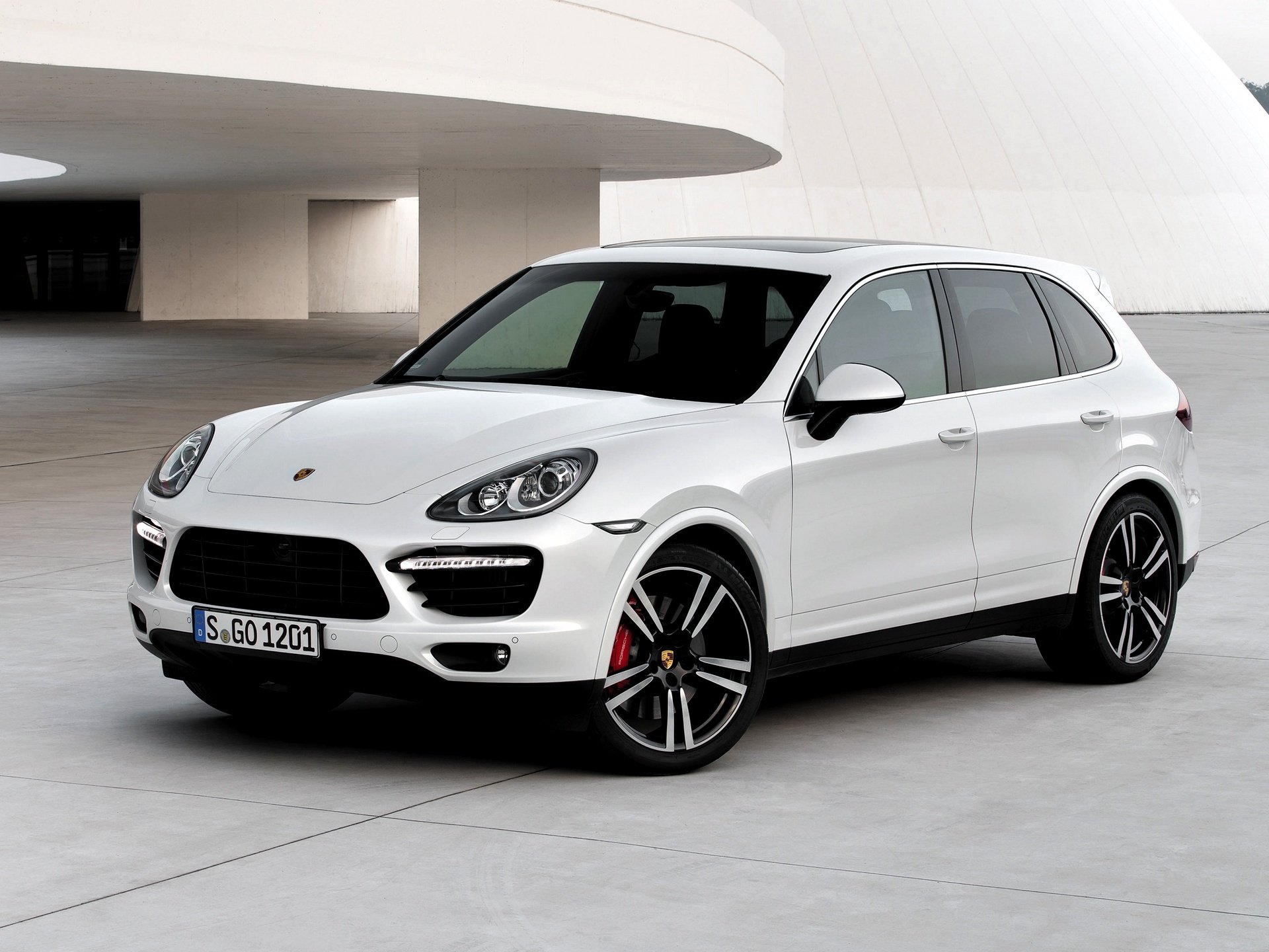 coche papel pintado porsche cayenne turbo s 2013 papel pintado porsche cayenne turbo frente hermoso coche nuevo