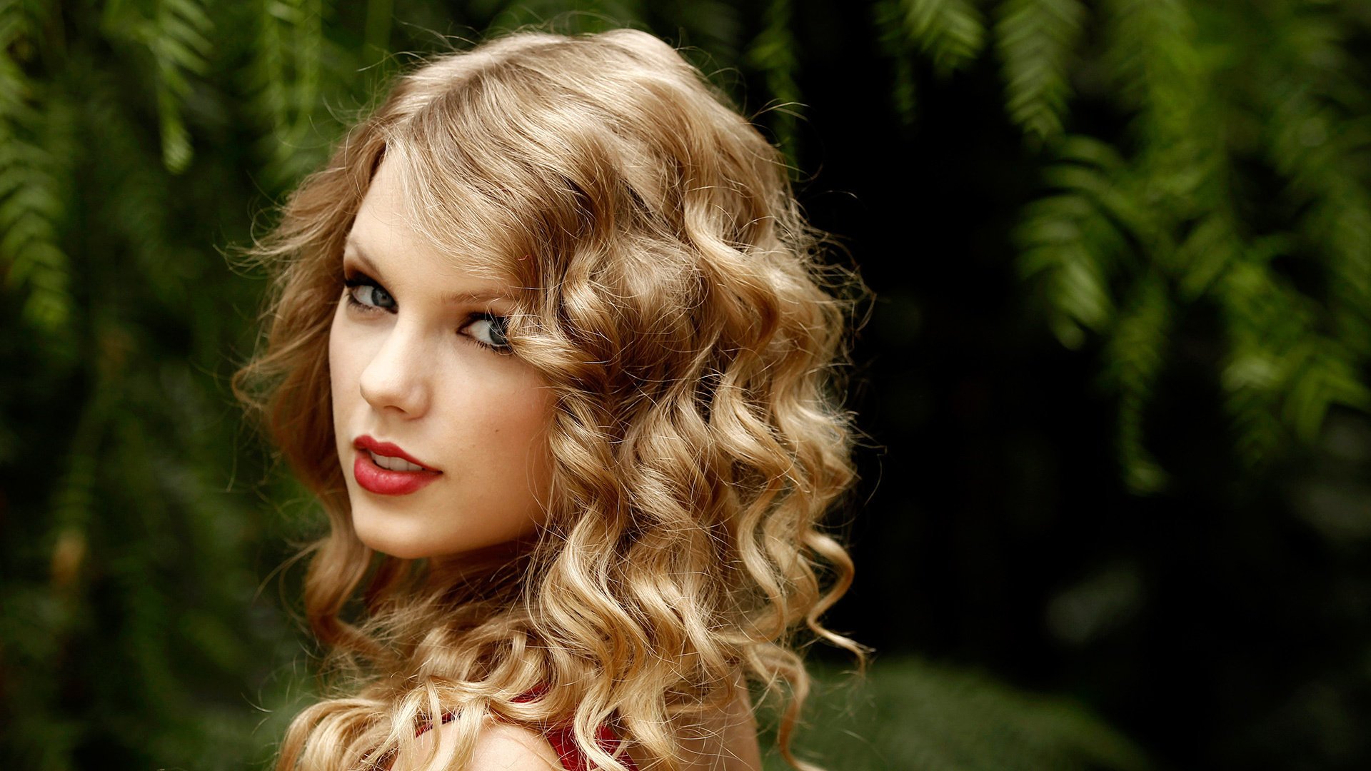 swift cantante taylor