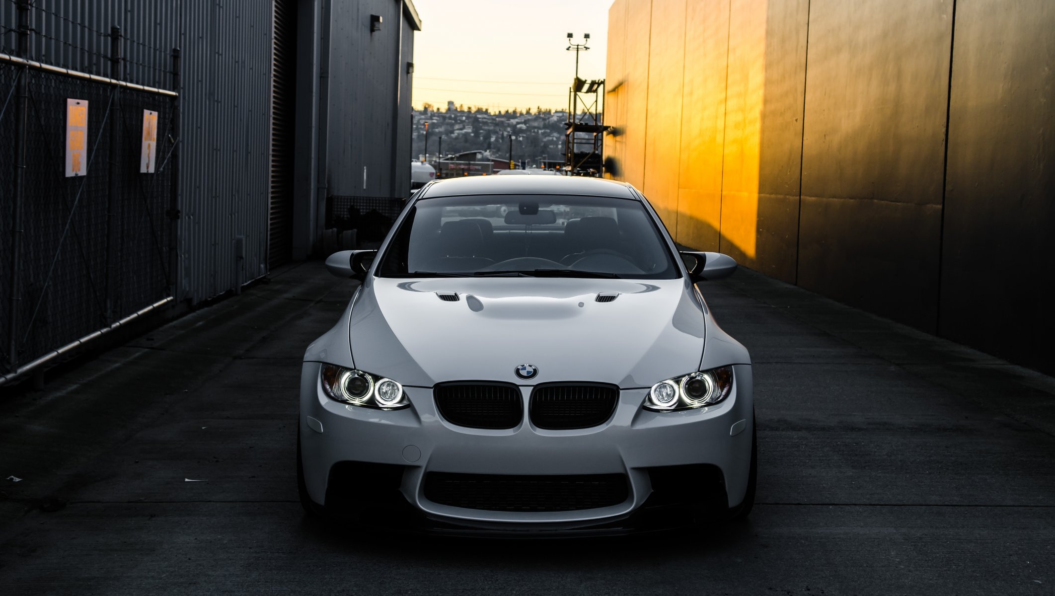 bmw m3 e92 white bmw front daylight light lane