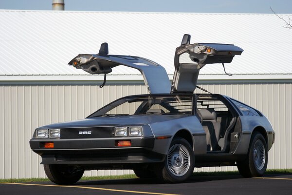 Stunning delorean from the movie Back to the Future 