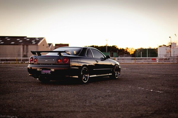 Black Nissan R34/Rear View