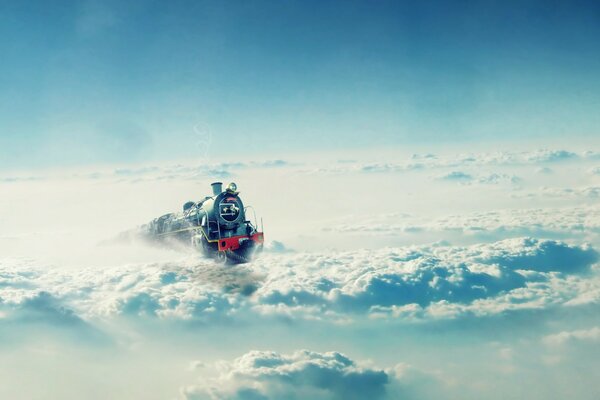 Train locomotive chevauche les nuages dans le ciel