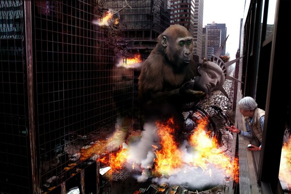 Małpa kin Kong niszczy miasto