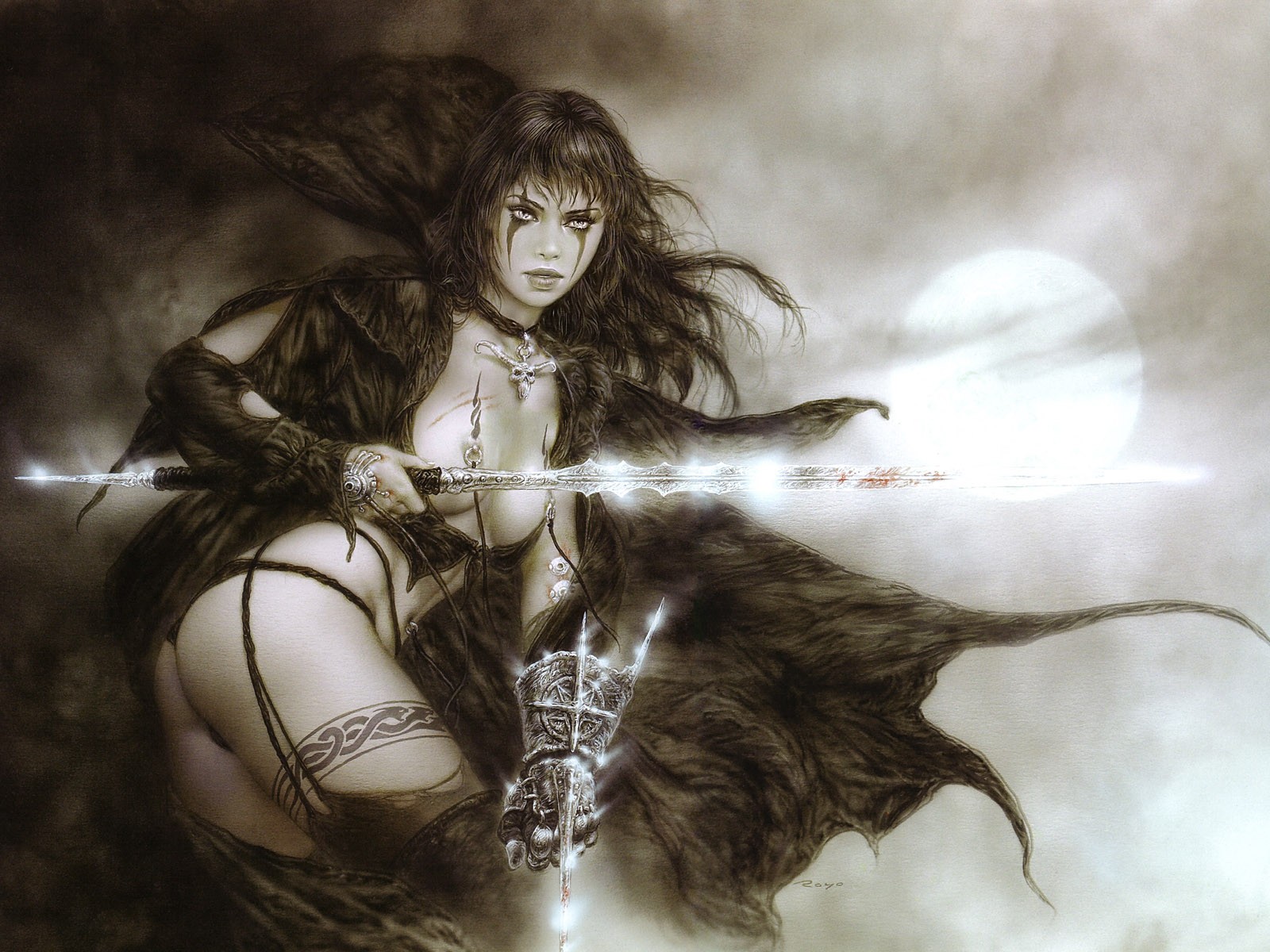 luis royo fille guerrier épées tatouages