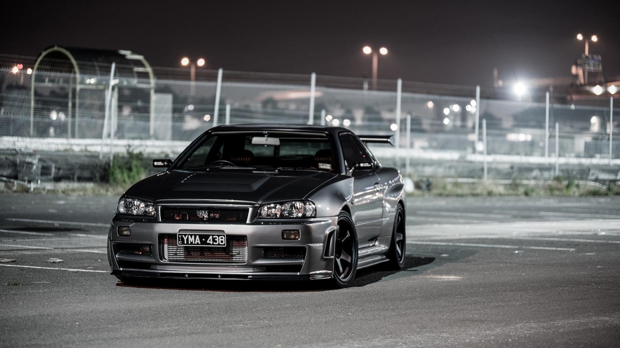 nissan skyline r34 gt-r on the street machine car