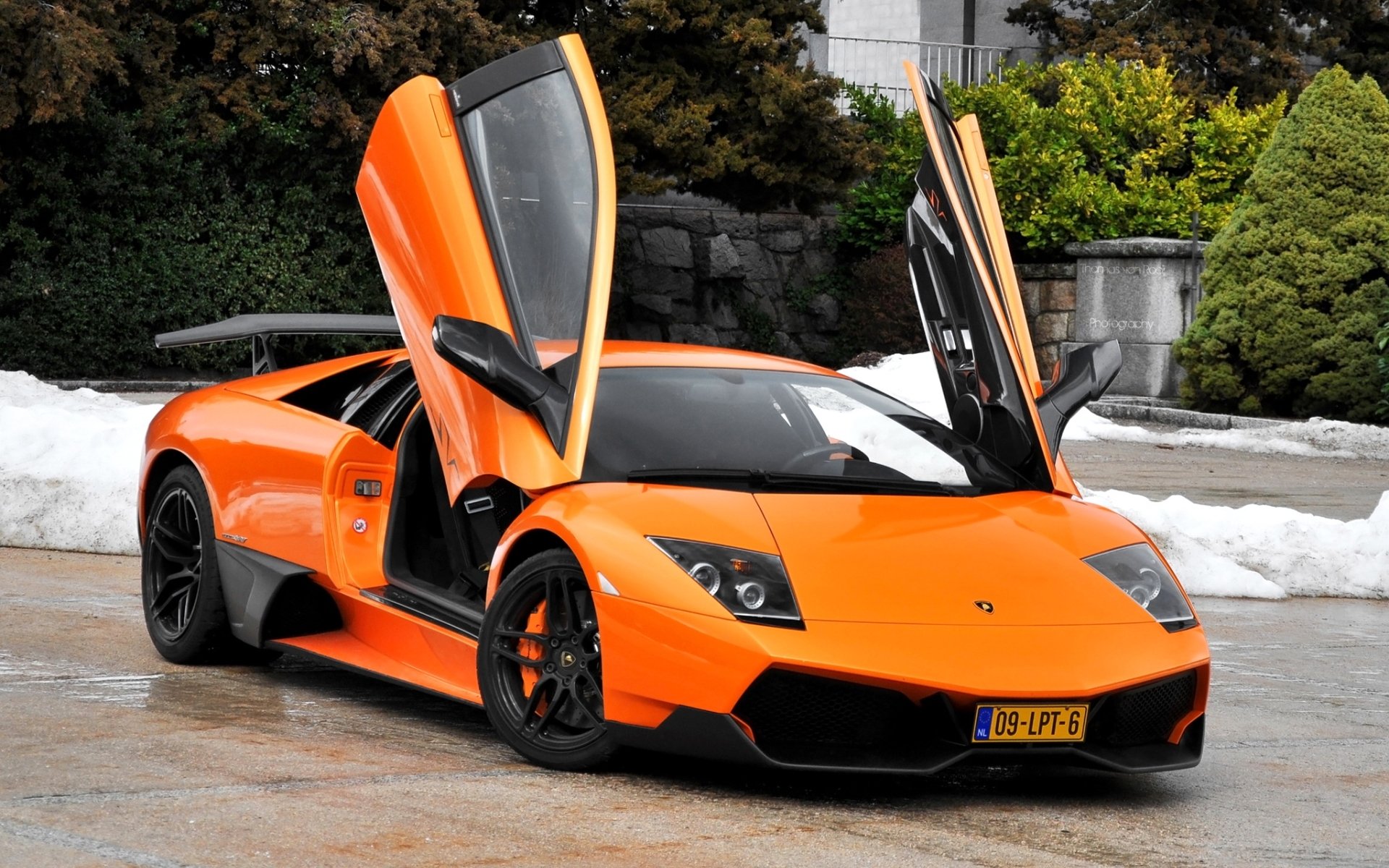 lamborghini murcielago lp670-4 sv lamborghini marcelago superdeportivo naranja puertas frente arbustos fondo