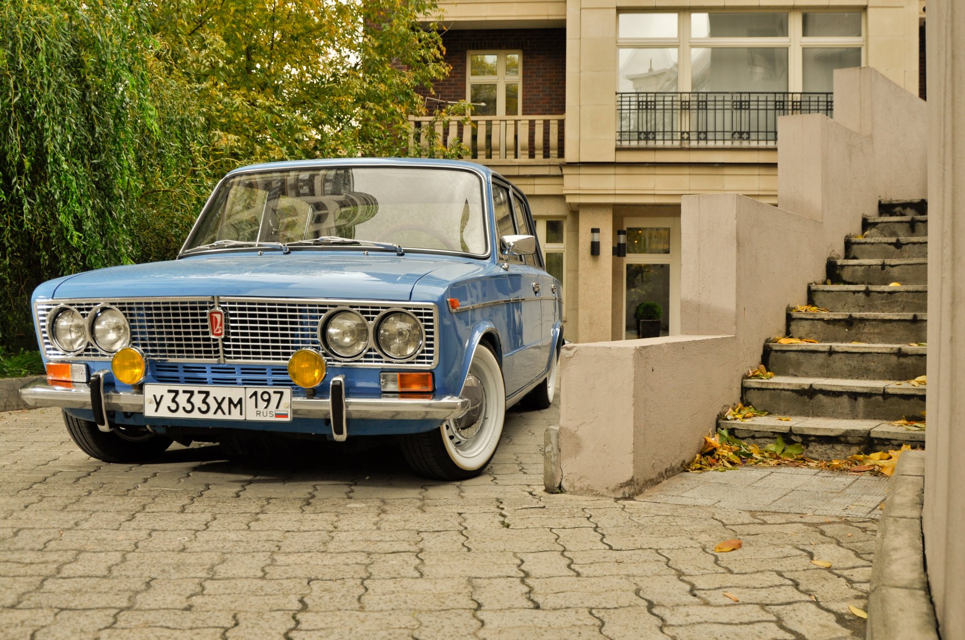 lada vaz 2103 resto basso classico vaz classico auto sfondo