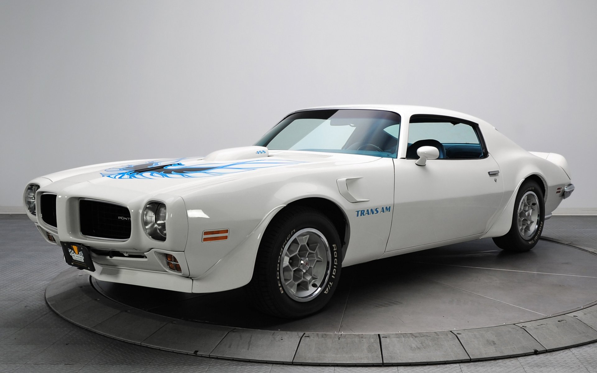 pontiac firebird trans am 1973 pontiac samochód biały