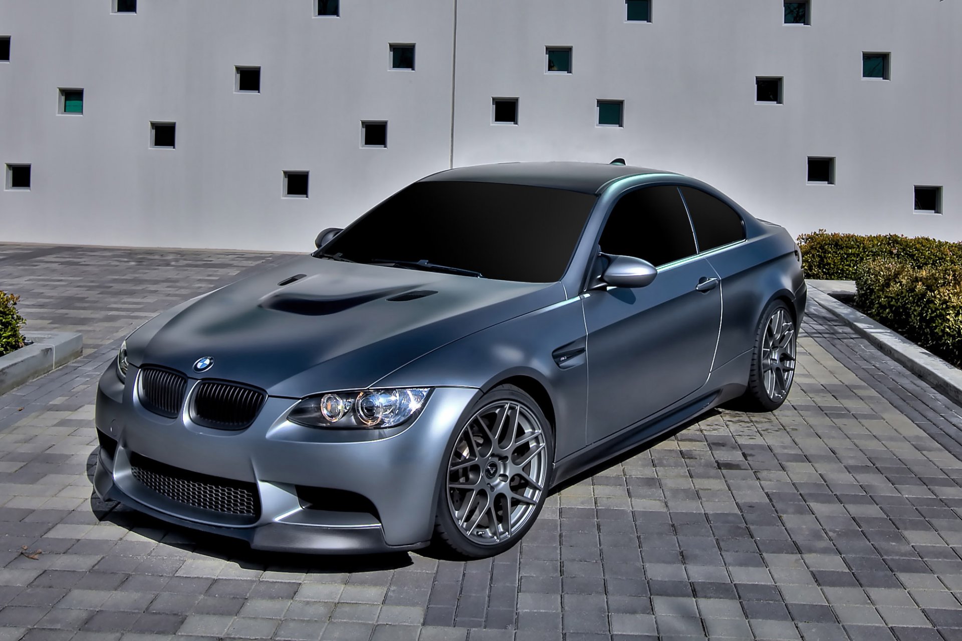 bmw m3 e92 silver bmw silver tinting rims daylight flower bed building