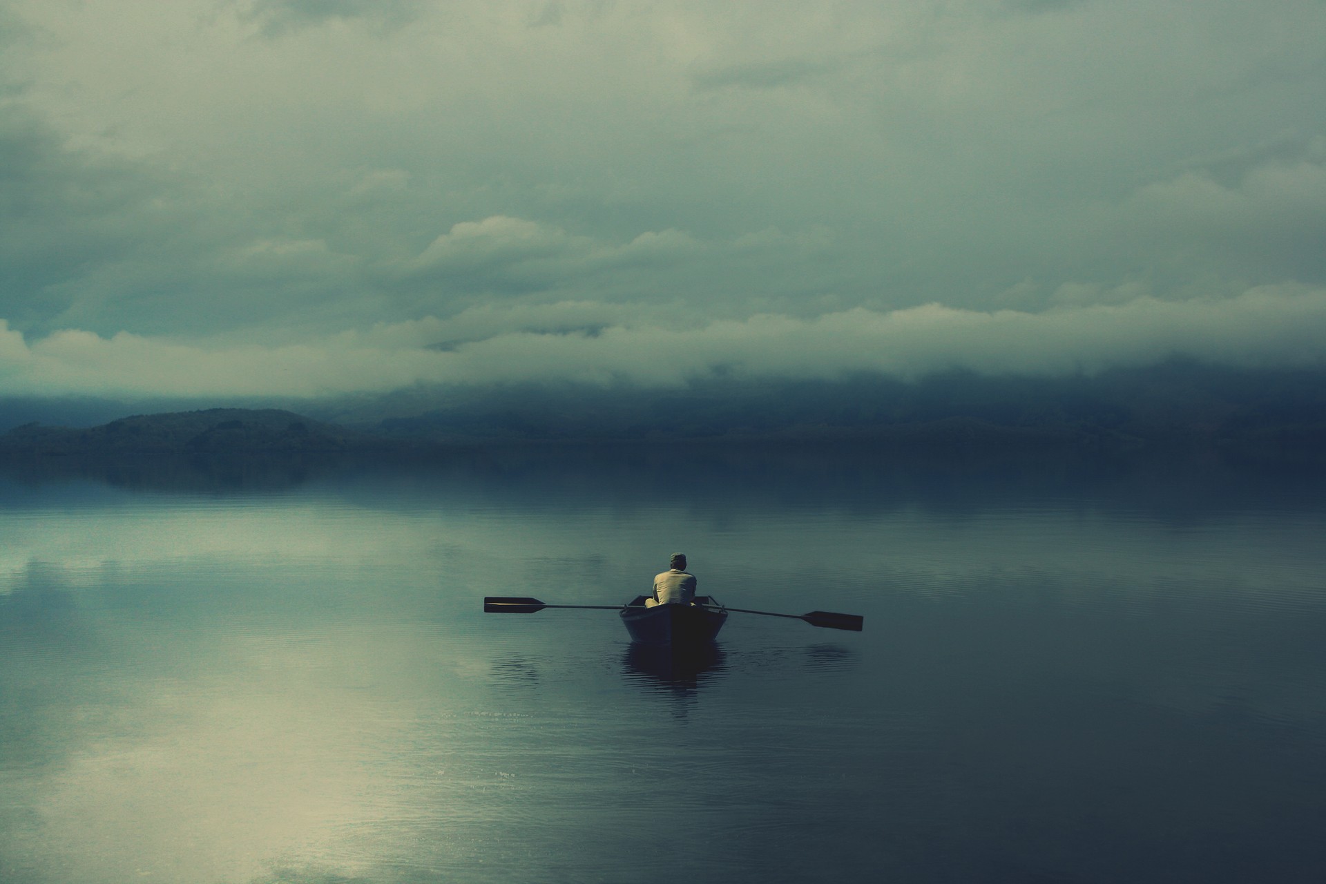 lac batelier solitude brume