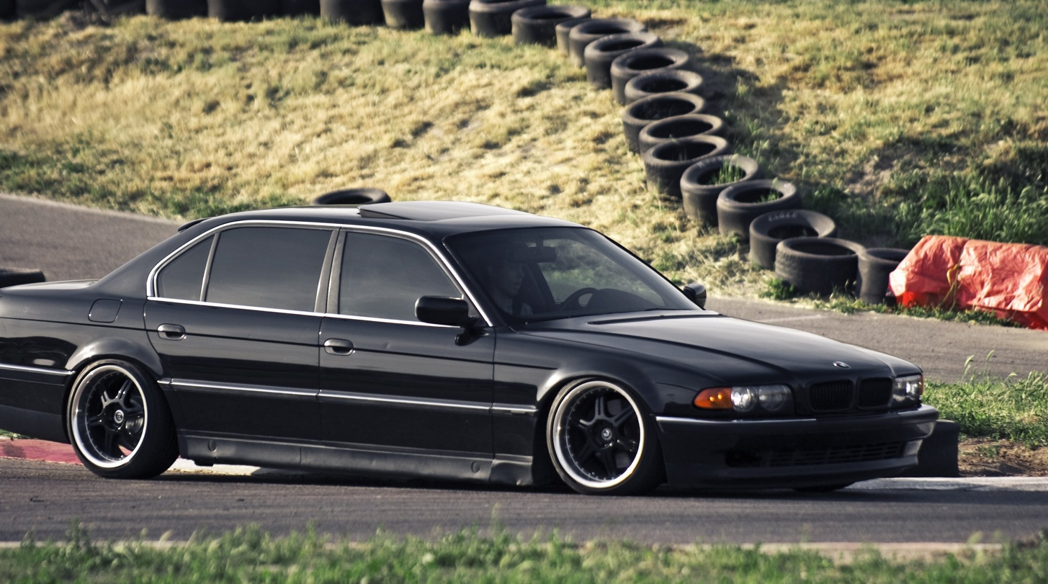 bmw 740 e38 dylan leff boomer siódemka tuning jazda próbna