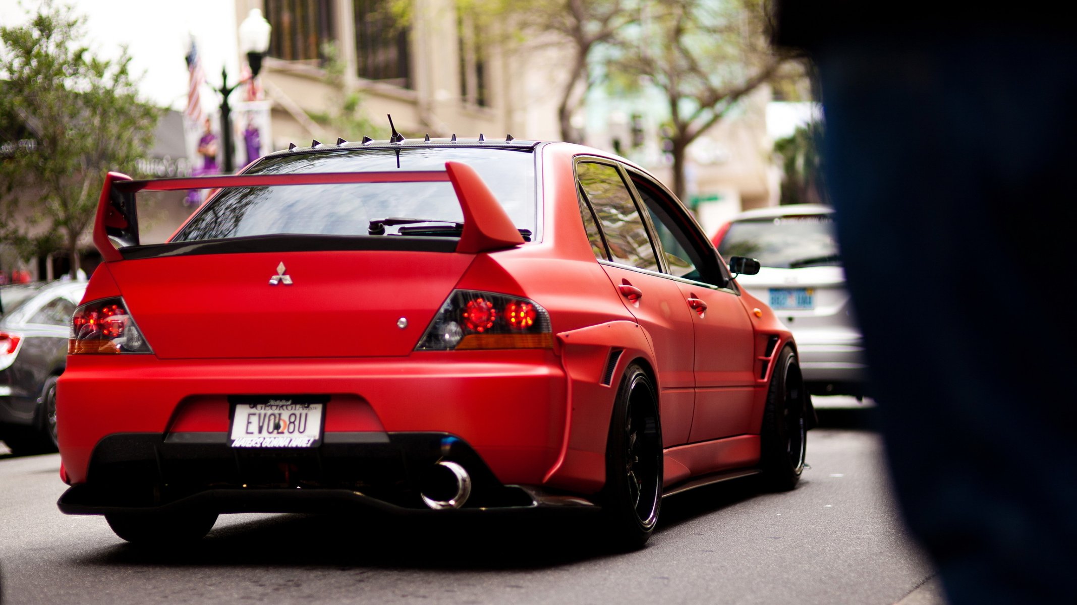 mitsubishi evo czerwone matowe tuning