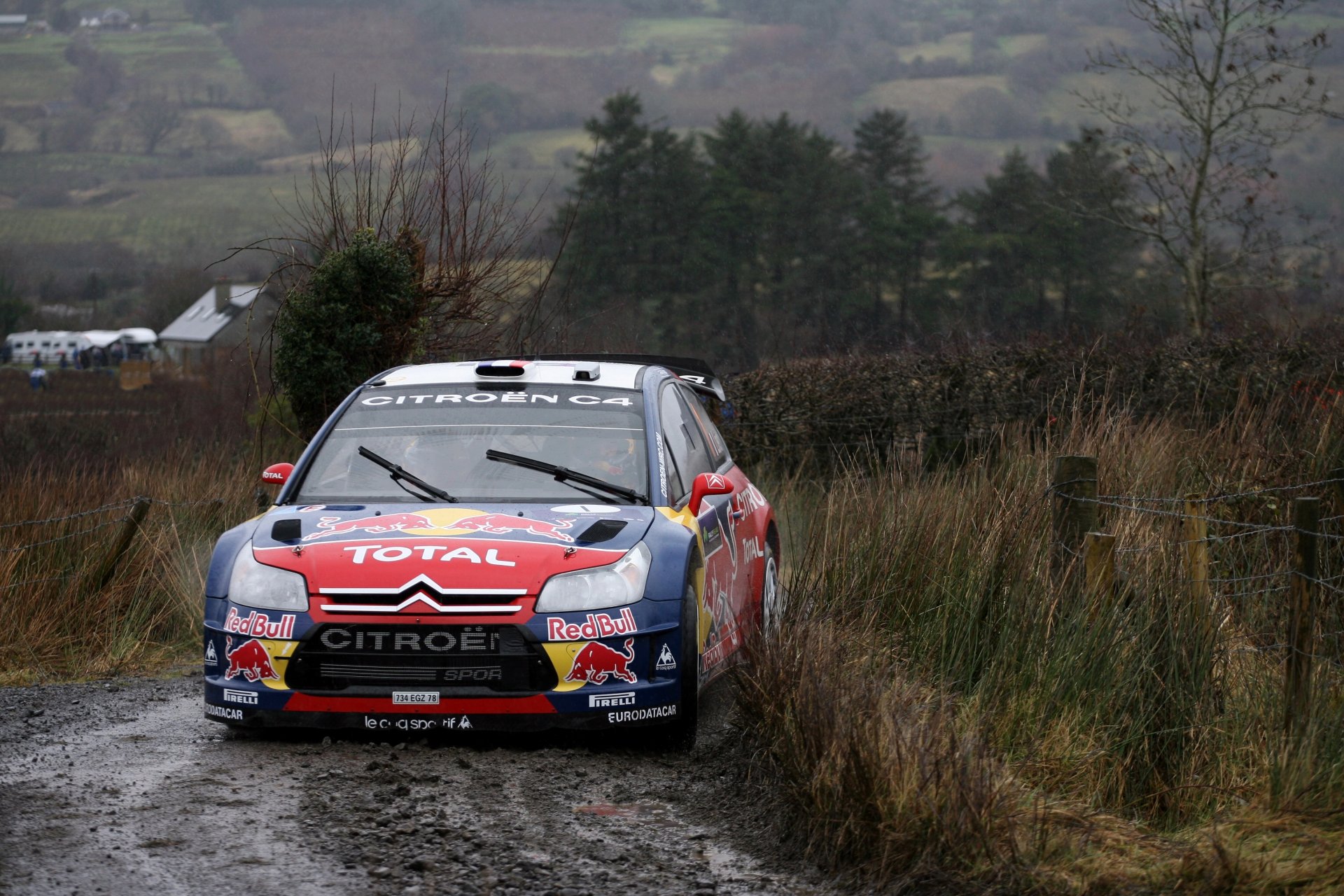 citroen ds3 rally wrc anteriore nuvoloso fango girare toro rosso