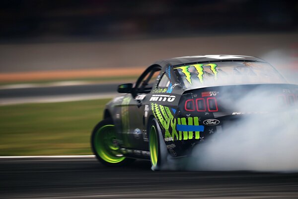 Sports car Ford Mustang black and green