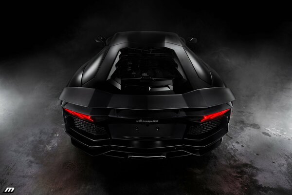 Noir mat Lamborghini Aventador photo arrière