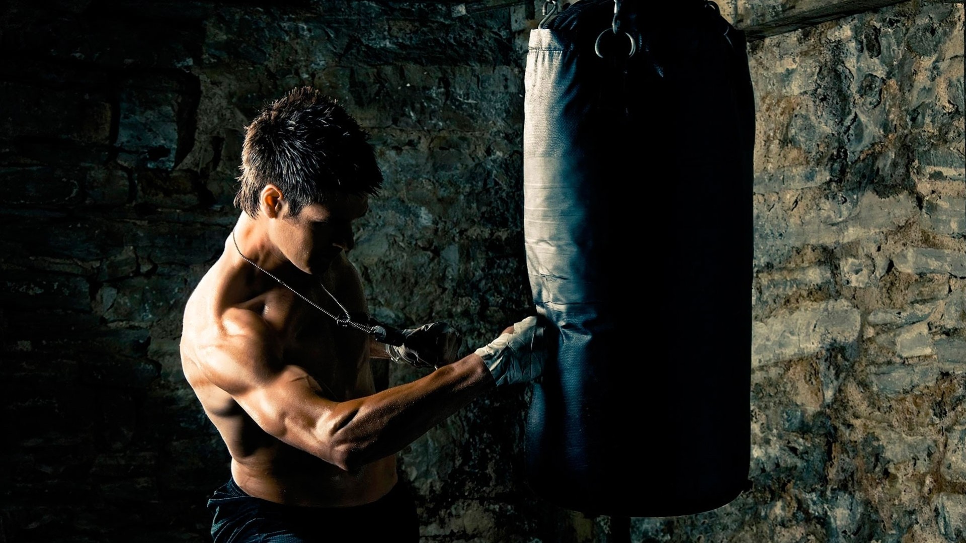 gruszka boks trening sportowiec uderzenie człowiek