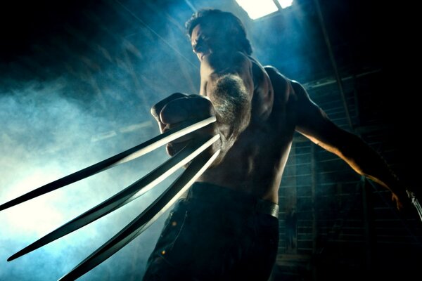 Hugh Jackman z filmu Wolverine .